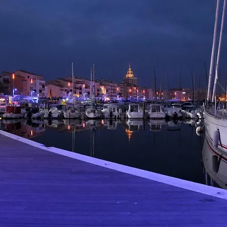 Apartment 4 Couchages Centre Port Du Cap D'agde